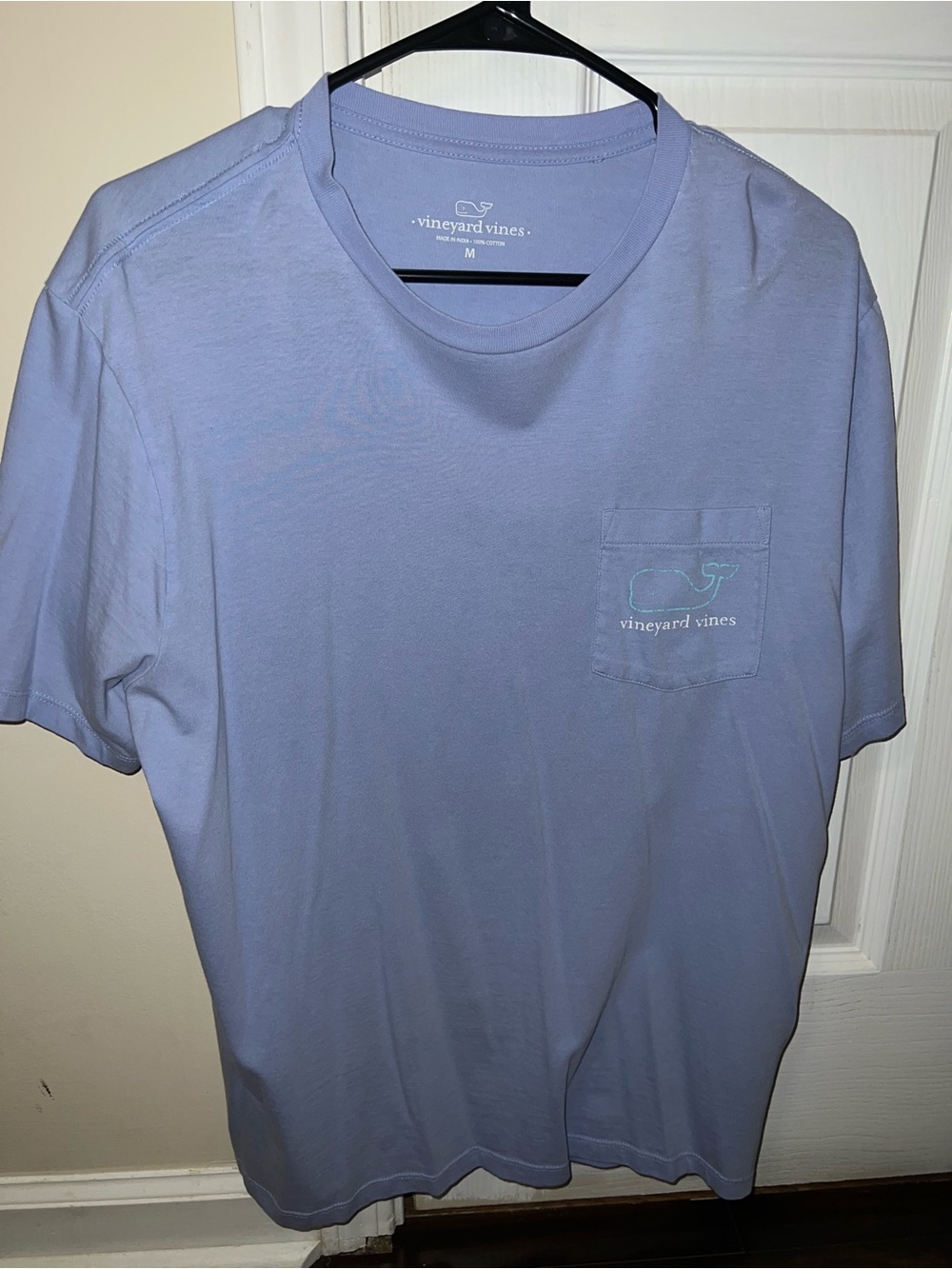 Vineyard Vines Men’s Short-Sleeve Pocket Tee in Light Blue
